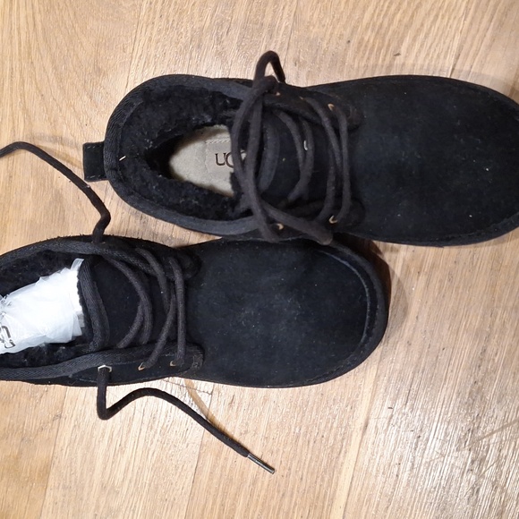 Ugg boots - Picture 4 of 4